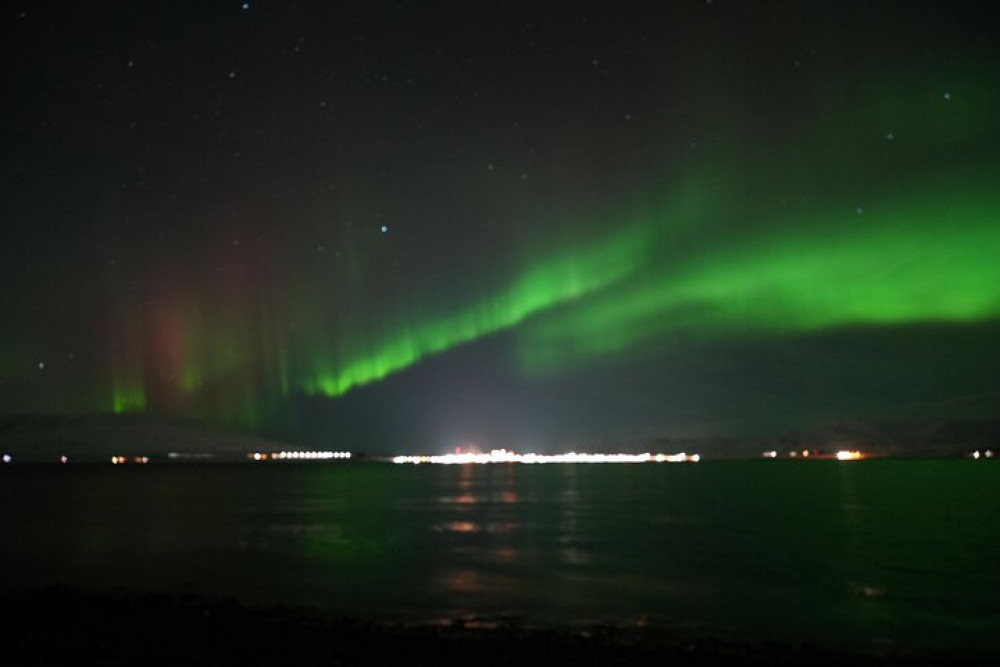 Icelandic Northern Lights Adventure with Local Guides
