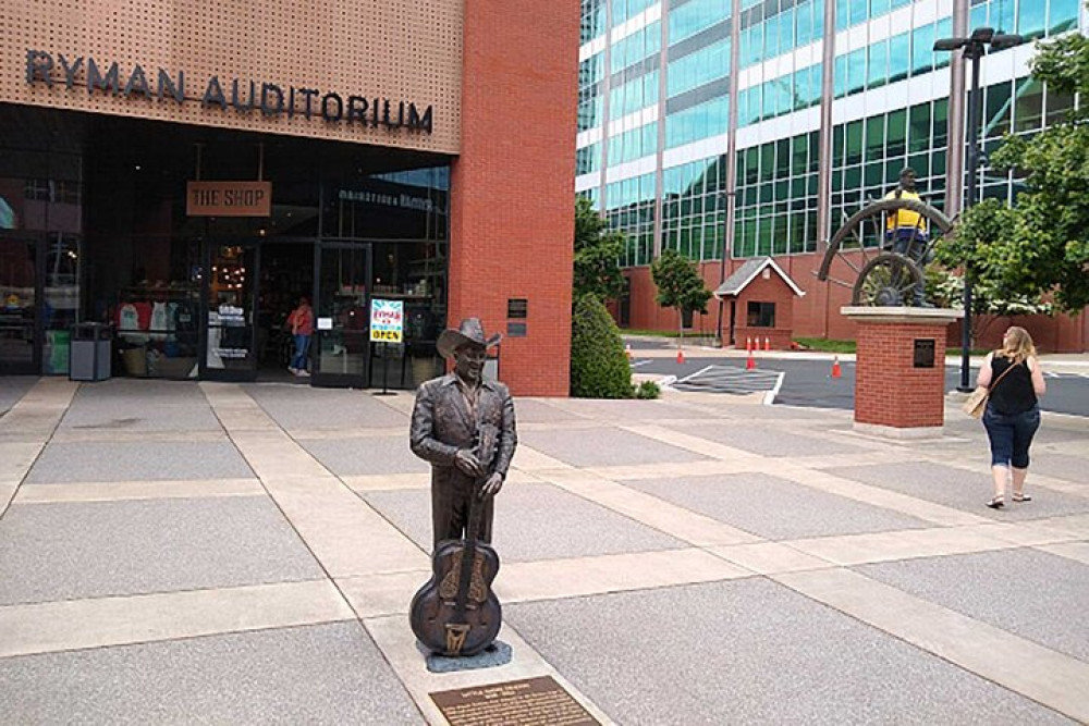 The Heart of Downtown Nashville: A Self-Guided Audio Tour