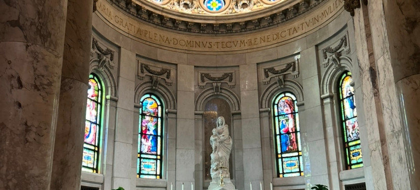 St. Paul’s Cathedral Docent Highlights Tour in Minnesota