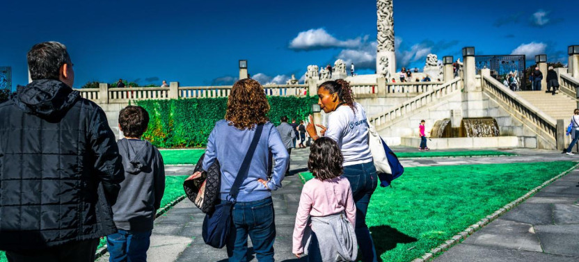 Oslo & Vigeland Park Private Driving Tour