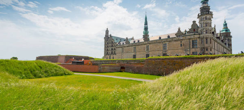 Frederiksborg & Kronborg Castle Private Driving Tour