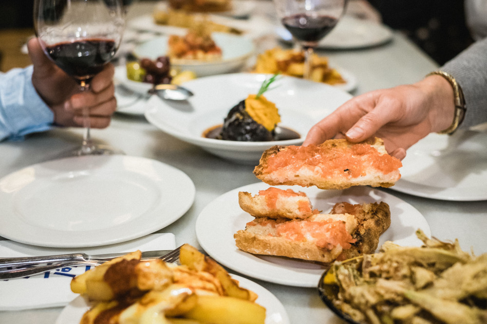 Barcelona at Sunset Tapas & Wine Tour Barcelona Project Expedition