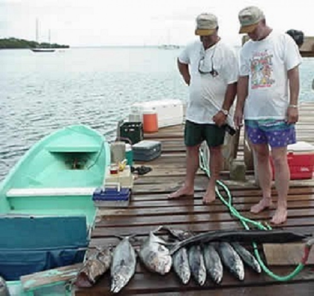 Inner Reef Fishing - Snorkeling - Beach BBQ