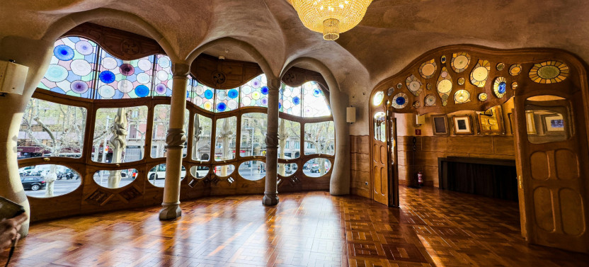 Private Guided tour of Casa Batlló, photo 2 of 6