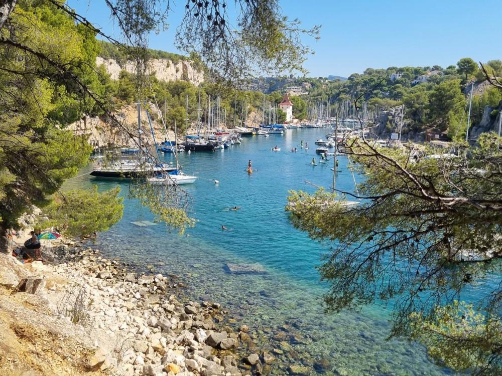 Half-Day Electric Mountain Bike Rental with GPS Guide in Cassis Calanques