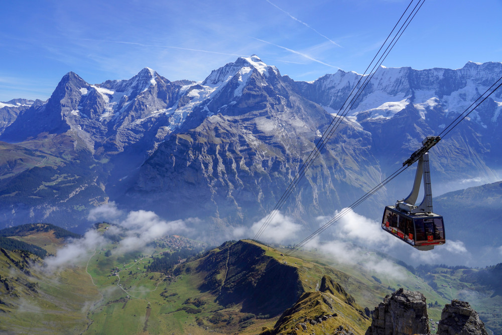 Basel Small Group Tour - James Bond's Schilthorn and Lauterbrunnen