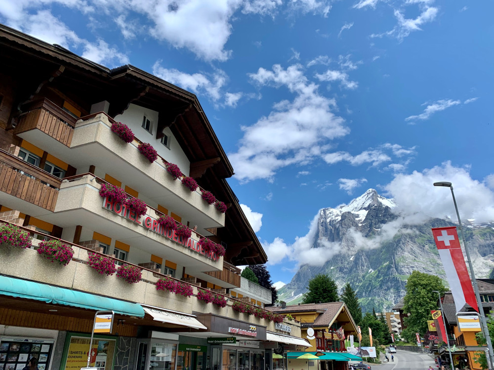 Grindelwald & Bachalpsee Hiking Tour | From Bern
