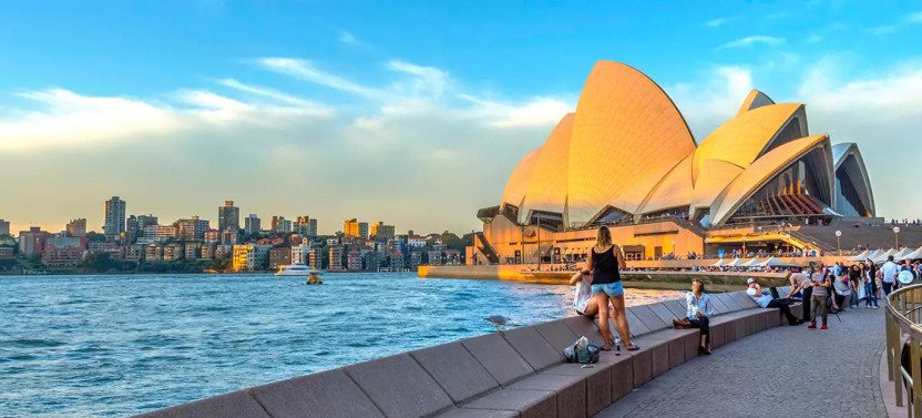 Sydney’s Iconic Sights: A Self-Guided Walk to the Opera House