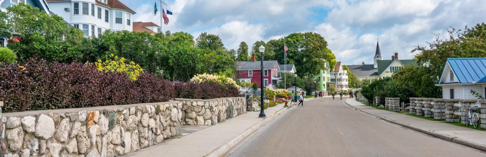 Self-Guided Scenic Mackinac Island Cycling Tour