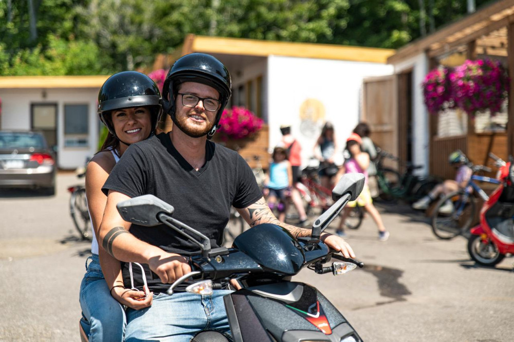 Location Scooter/Scooter Rental on Île D'orléans