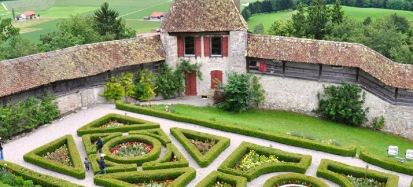 Small Group Tour - Bern & Gruyeres
