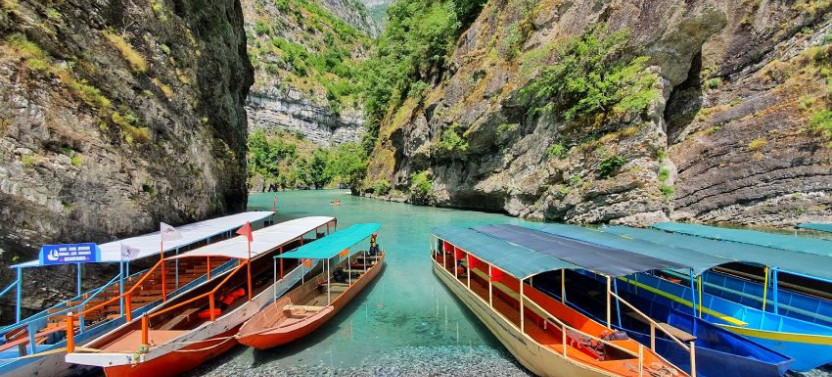 Day Tour from Durres to Koman Lake and Shala Rive