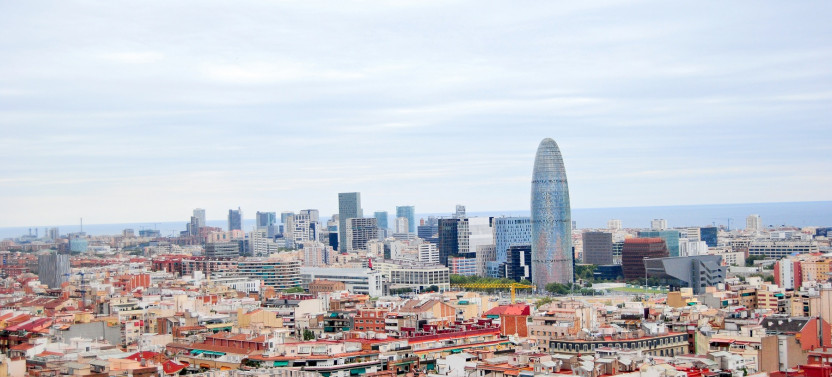 Barcelona Private: Highlights & Sagrada Familia + Lunch