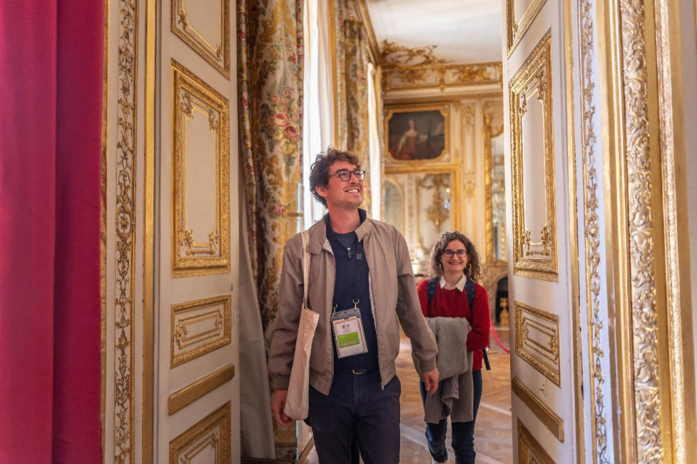 VIP Versailles Day Trip - King's Apartment Access, Gardens & Petit Trianon