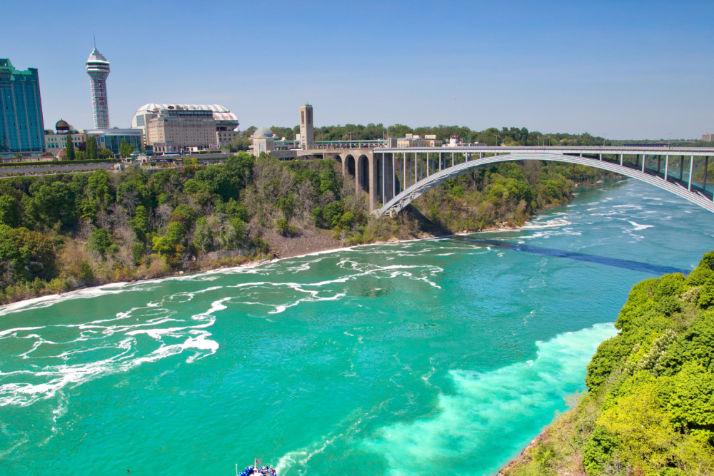 Self-Guided Driving Tour of Niagara Falls from Toronto