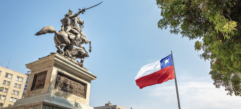 La Moneda, Historic Downtown, And Cerro Santa Lucía Private Tour