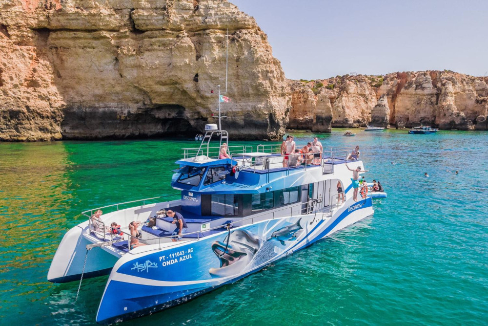 Vilamoura: Dolphins & Benagil Caves - Catamaran