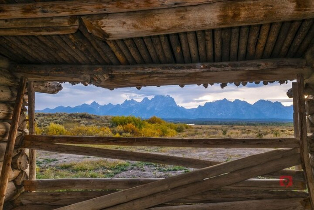 Self-Guided Audio Driving Tour in Yellowstone and Grand Teton