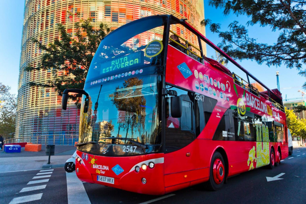 Hop-On Hop-Off Barcelona City Tour w/ Moco Museum Ticket