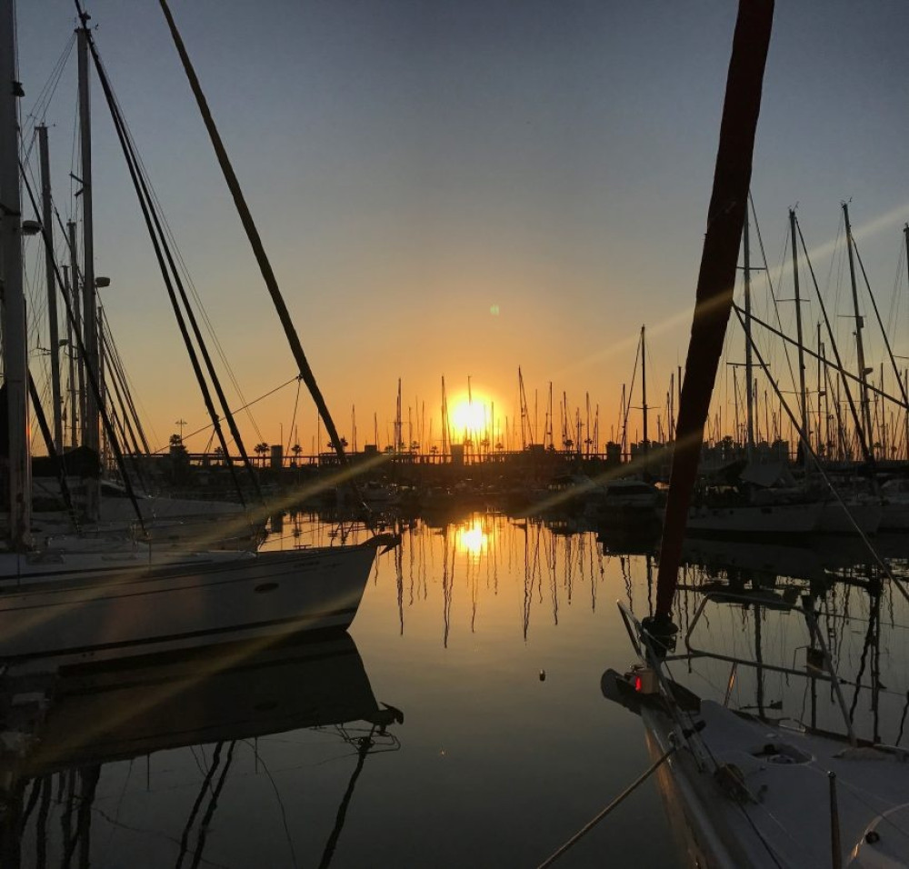 Cocktail Workshop and Sailing Cruise from Barcelona