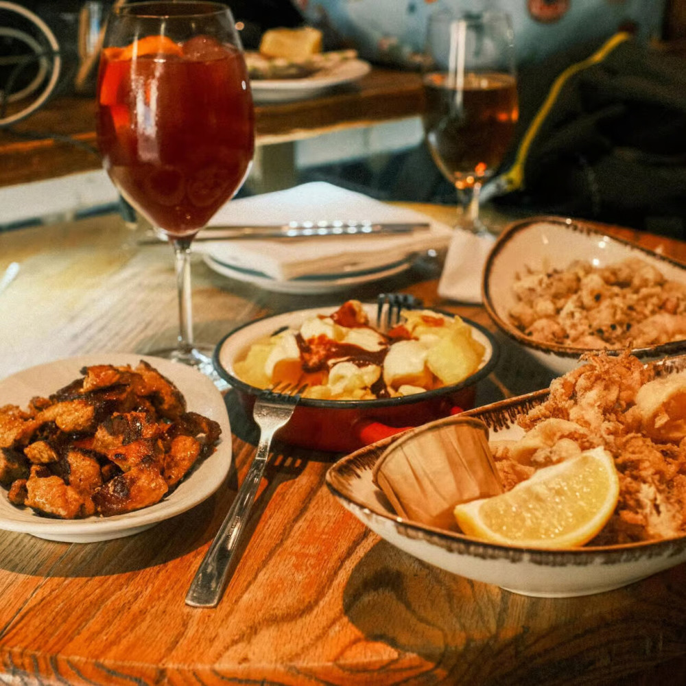 Private Tapas Tour with a Market and Restaurants