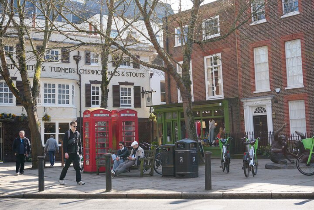 Ted Lasso Private Black Cab Tour with Hotel Pick Up