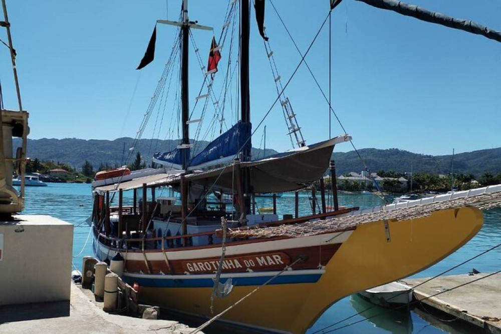 Pirate Ship Sunset Cruise with Ricks Cafe and Hotel Pickup