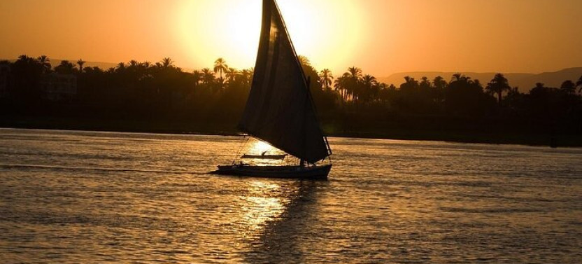 Private Nile Felucca Sailing Experience with Cairo Hotel Transfers