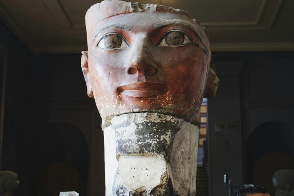 Private Egyptian Museum Tour with Egyptologist Guide and Transfers