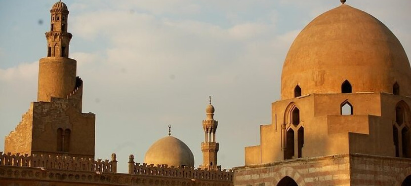Full-Day Islamic Cairo Heritage Tour with Skip-The-Line Entry & Lunch