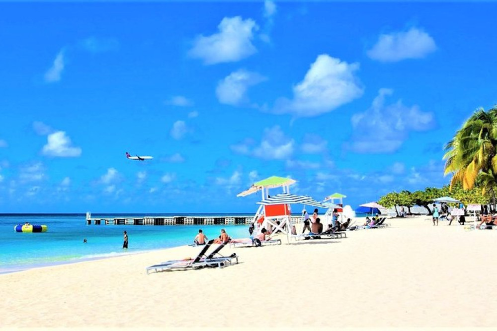 Day at Doctor's Cave Beach, Margaritaville & Shopping from Falmouth