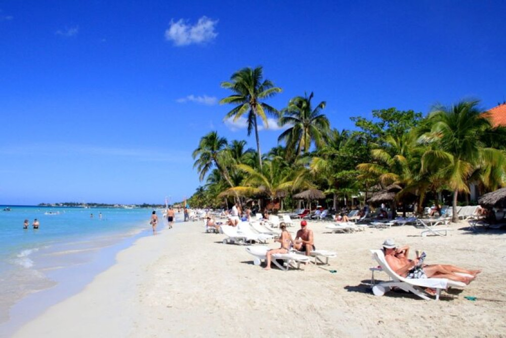Private Negril & Rick's Café Day Trip from Runaway Bay