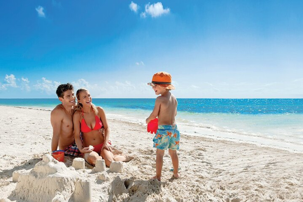 Negril, Seven Mile Beach & Rick's Cafe Tour From Montego Bay
