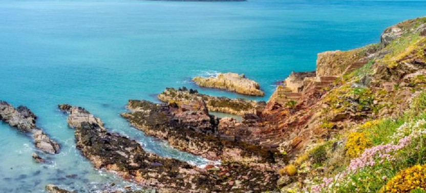 3 Days Mountains & Coasts of South Wales Tour From Bristol