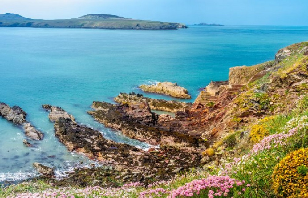 3 Days Mountains & Coasts of South Wales Tour From Bristol