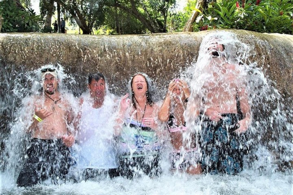 Nine Mile & Dunn's River Falls Tour from Montego Bay & Grand Palladium