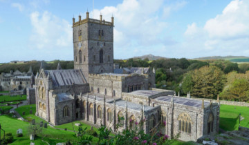 A picture of 4 Days Coast & Castles of Wales & England from Bristol