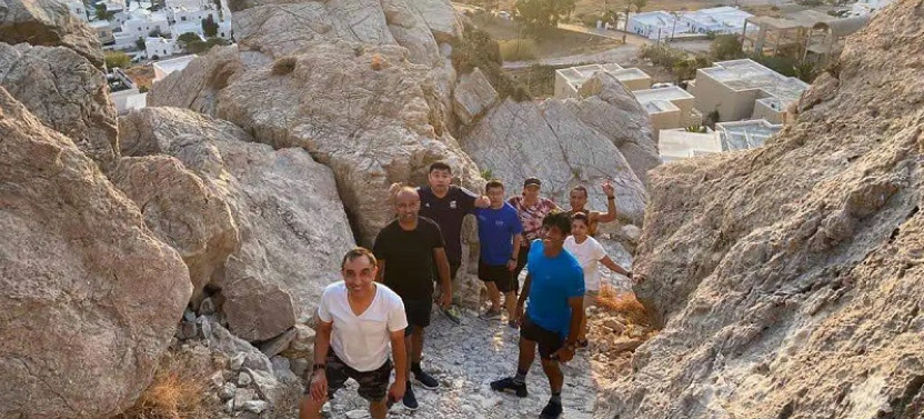 Private Santorini Hiking Tour from Fira to Oia