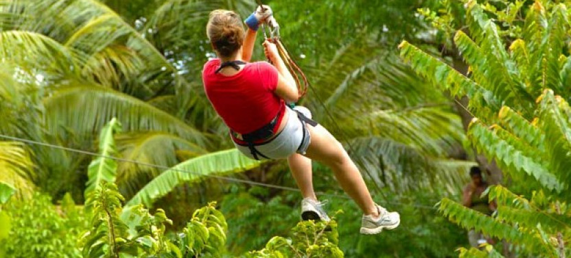 Private Custom Island Tour of St. Maarten with Driver and Guide