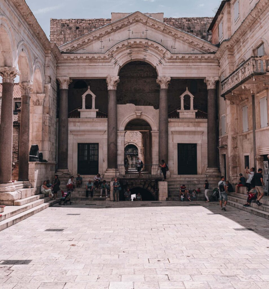 Private Walking Tour of Split, Salona and Klis with the Olive Oil Museum