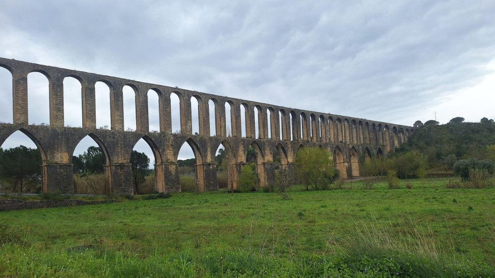 Private Porto to Lisbon Tour via Aveiro, Coimbra, Tomar or Fátima