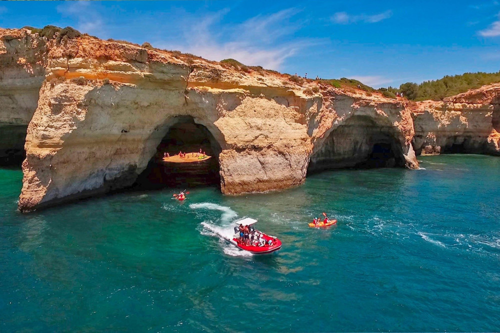 Benagil Caves RIB Cruise with Gourmet Meal at Allgarbe in Portimão