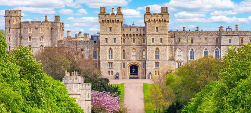 London Windsor Castle, Bath and Stonehenge Tour