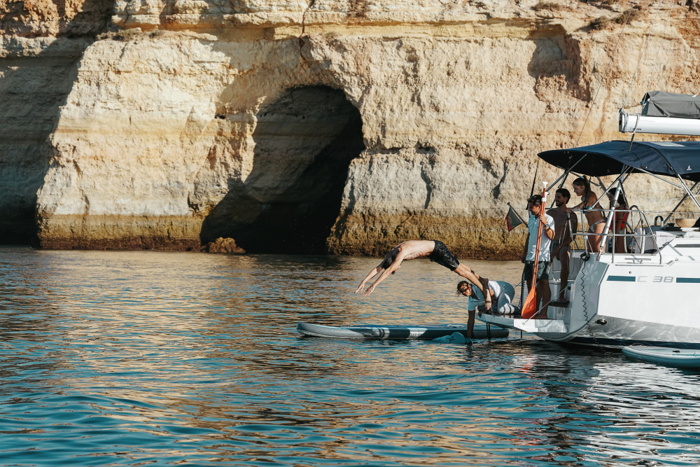 Private Full-Day Luxury Yacht Cruise Along the Algarve from Portimão