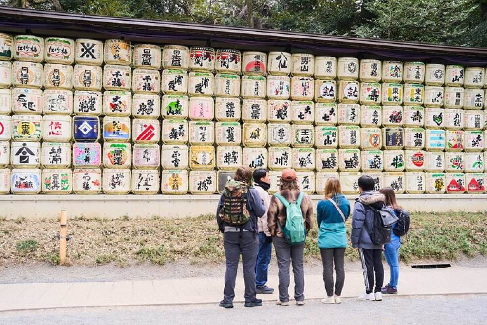 Small-Group Meiji Shrine Walking Tour: Shintoism & Japan’s Imperial System