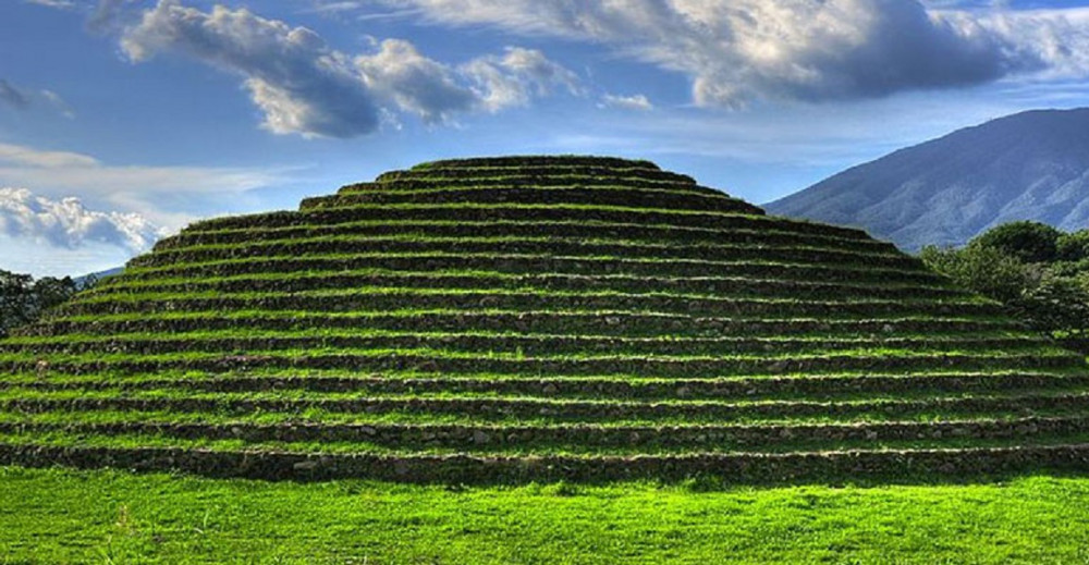 Mascota Colonial Town & Guachimontes Archeological Zone Tour