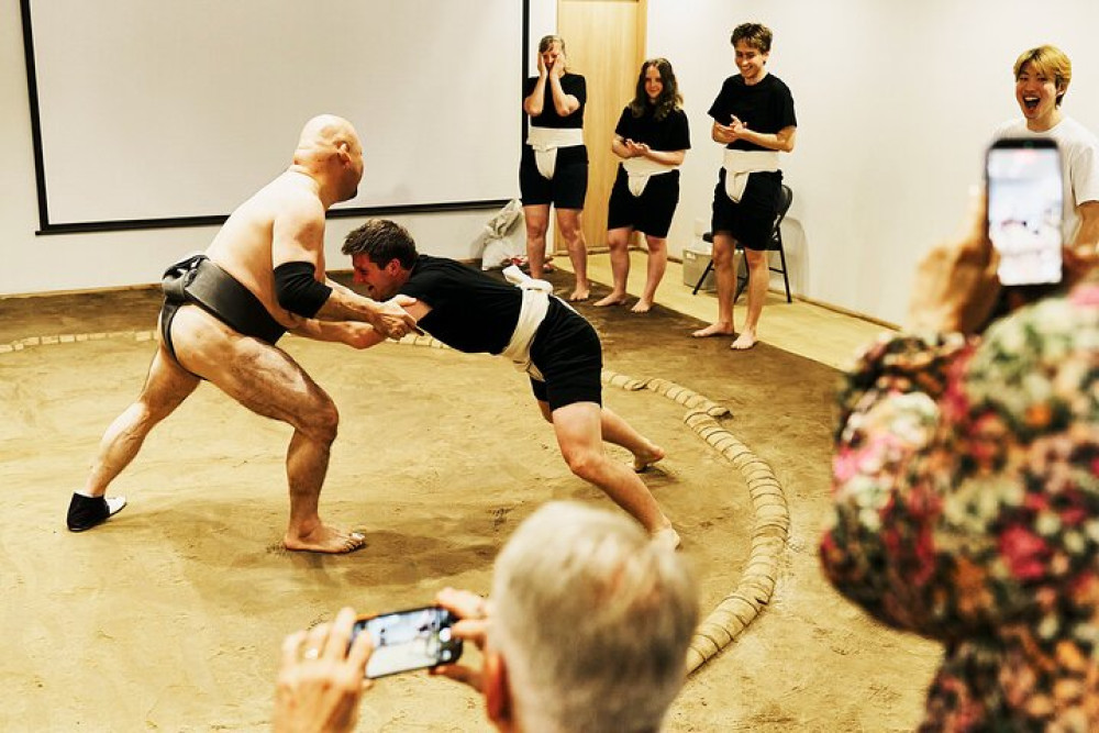 Osaka Sumo Experience With Live Show And Audience Challenge
