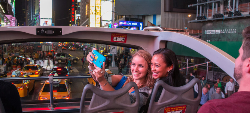 NYC Night Tour: 2 Hour Live-Guided Panoramic Night Tour by Open-Top Bus