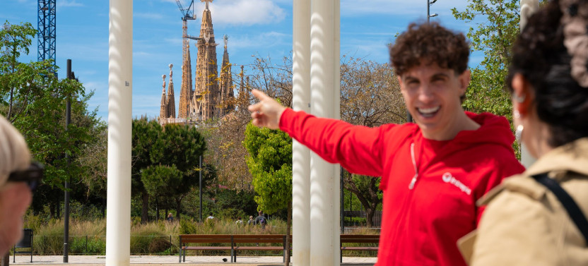 Barcelona Uncommon: Hidden Gems & Local Neighborhood Walking Tour, photo 2 of 12