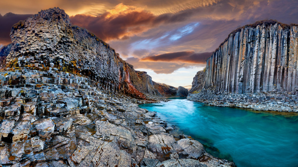 Seyðisfjörður: Hidden Stuðlagil Canyon & Reindeer Tour